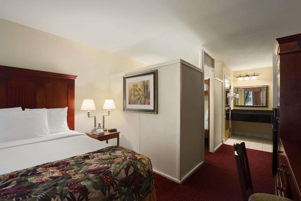 Baymont By Wyndham Celebration Hotel Kissimmee Eksteriør billede