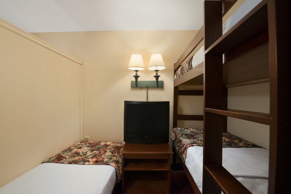 Baymont By Wyndham Celebration Hotel Kissimmee Eksteriør billede