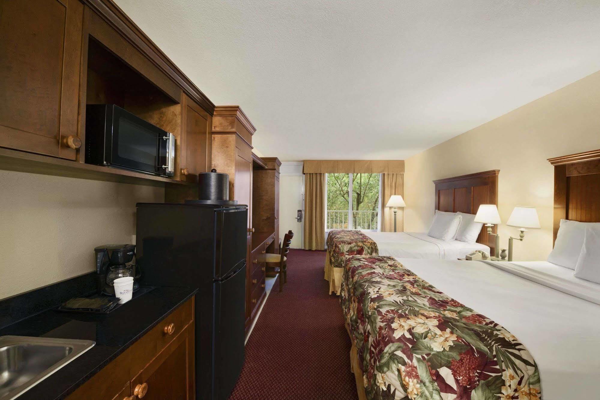 Baymont By Wyndham Celebration Hotel Kissimmee Eksteriør billede