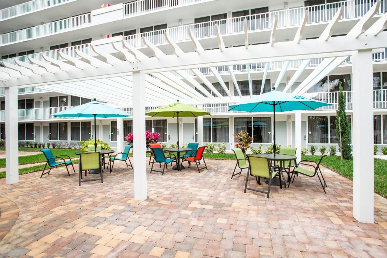 Baymont By Wyndham Celebration Hotel Kissimmee Eksteriør billede